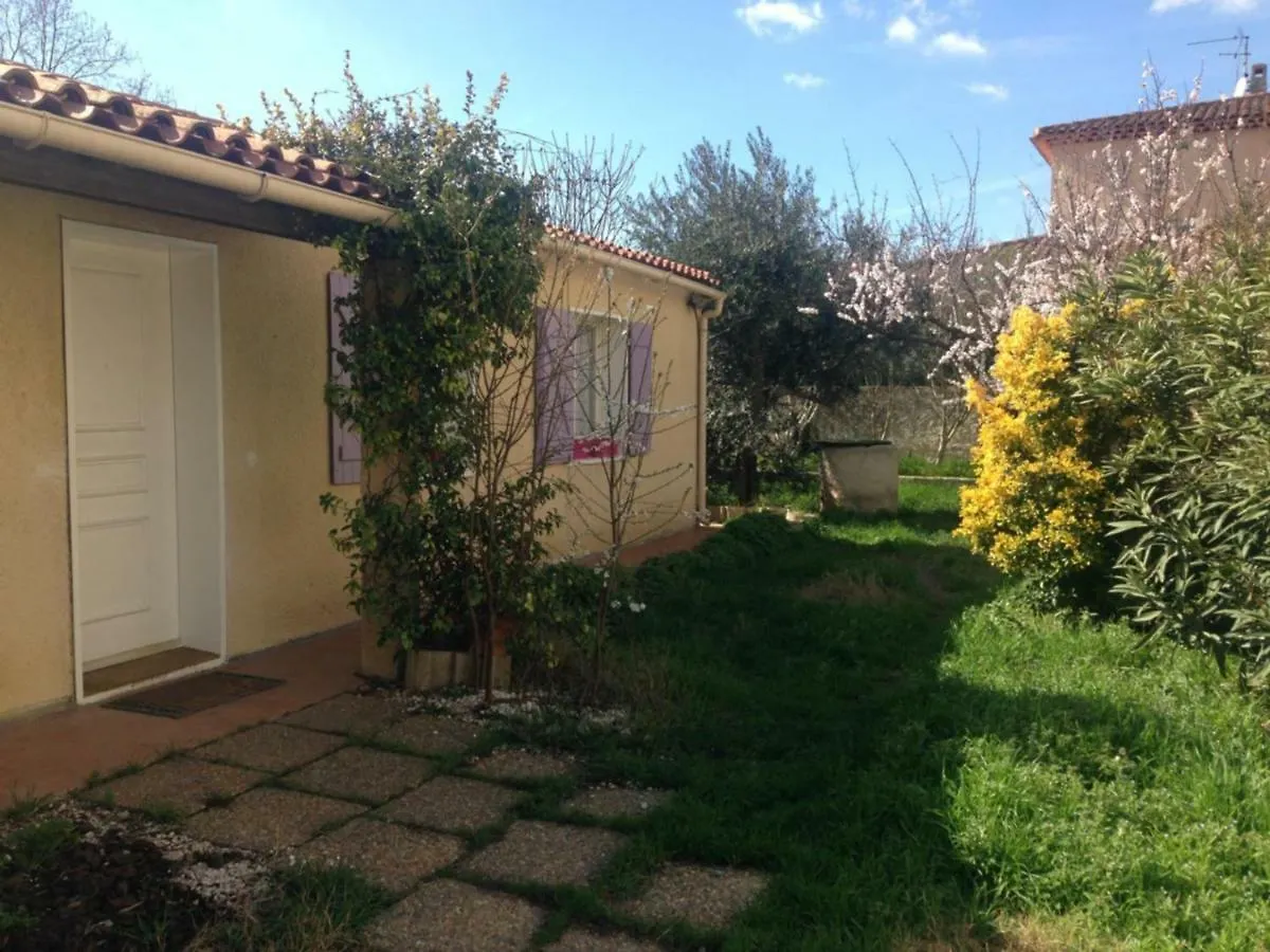 Hameau Des Cedres Hotel Aix-en-Provence Vendégház